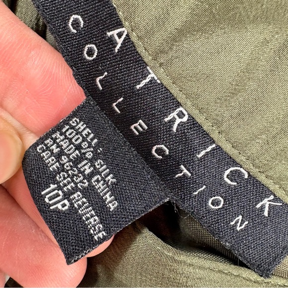 Woman’s Patrick Collection green 100% SILK lightweight pants size 10P - Picture 2 of 3